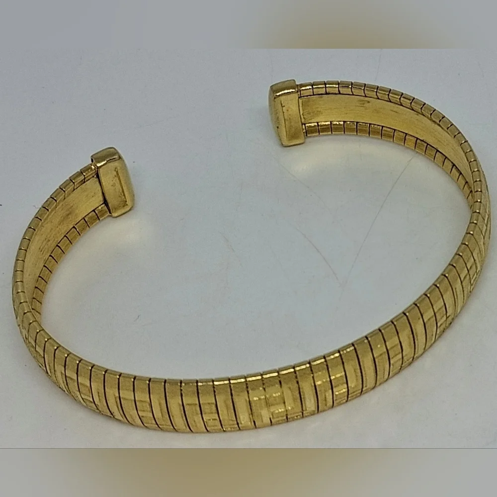 * Dyadema Mia Fiore Gold Plated Bronze Cuff Bracelet